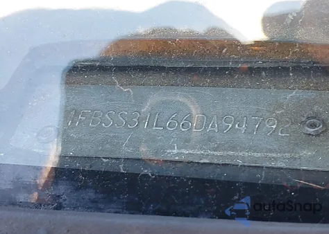 2006 Ford E-350 Super Duty Xl/Xlt из США, поврежденный, VIN 1FBSS31L66DA94792